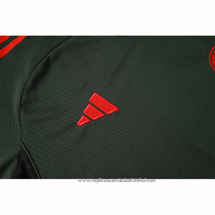 Fato de Treino
 Bayern de Munique
 2025-2026 Manga Curta
 Verde
 - Calcas Curta
